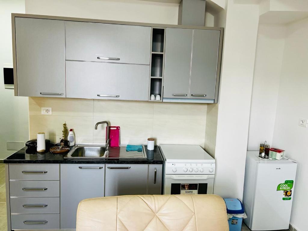 Kristian Apartments Берат Экстерьер фото