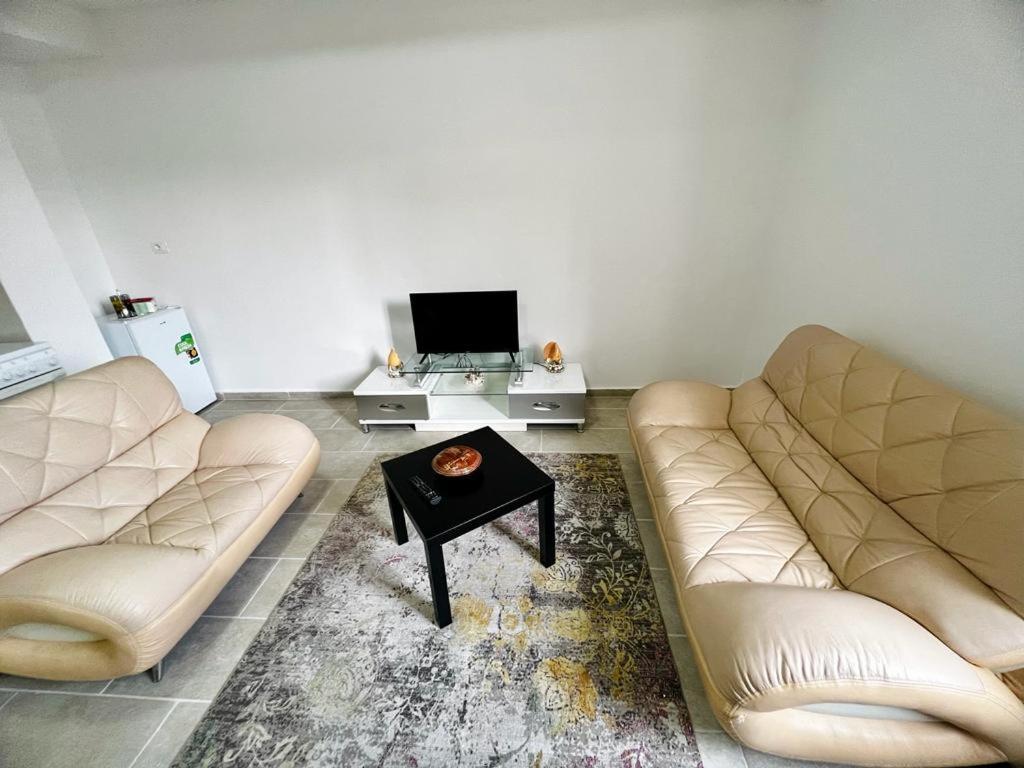 Kristian Apartments Берат Экстерьер фото